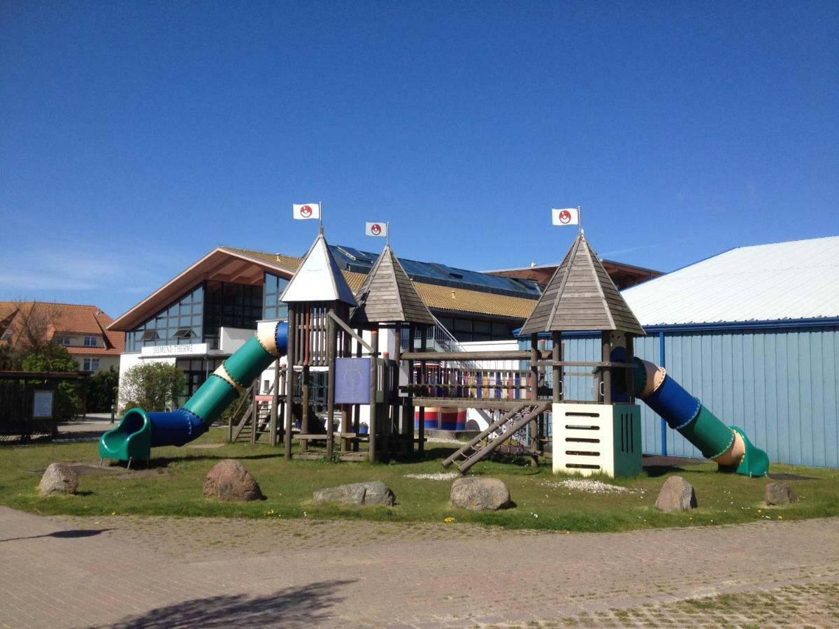 Ferienwohnung "Kranich" Im Ferien-Resort Ruegen Загард Екстериор снимка