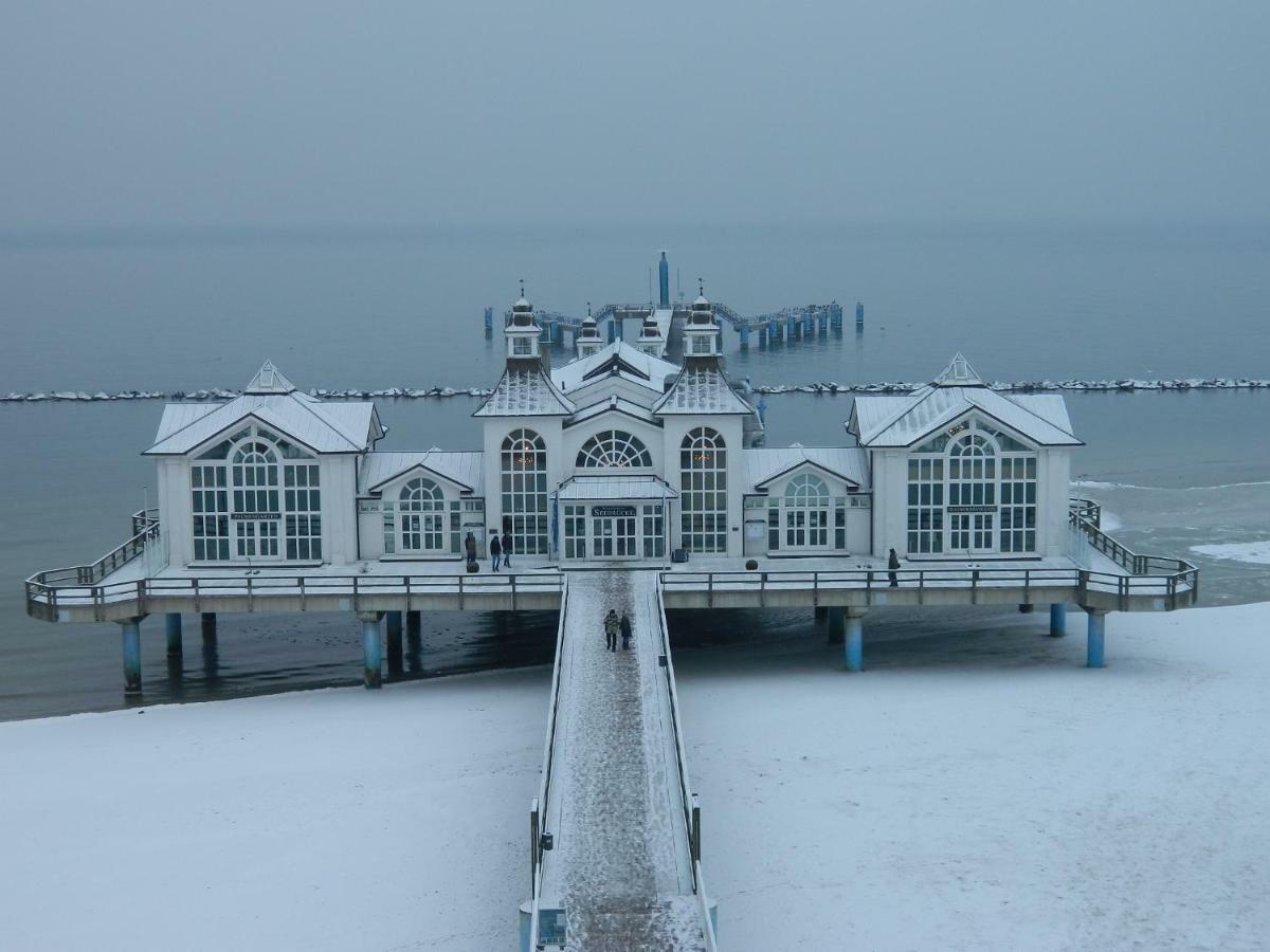 Ferienwohnung "Kranich" Im Ferien-Resort Ruegen Загард Екстериор снимка